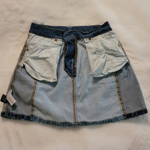 Madewell McCarren Two Tone Distressed Denim Skirt Size 26 - Picture 16 of 16